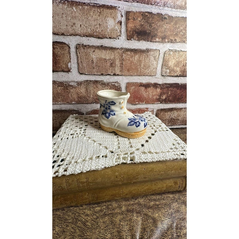 Vintage Ceramic Blue & White Floral Boot Planter Figurine 3.5" Wide x 2.5" Tall